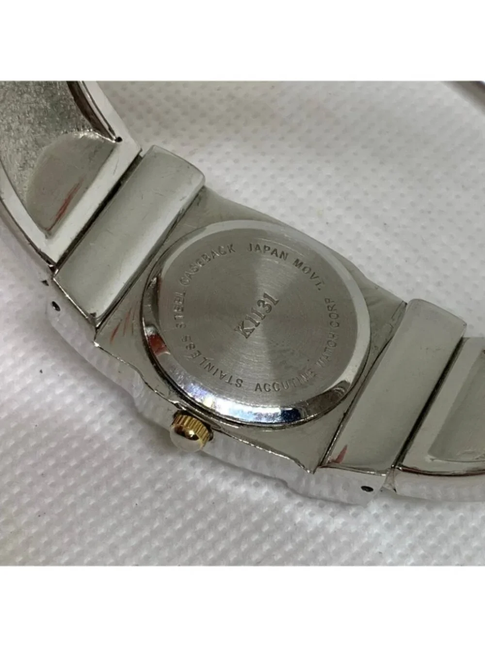 Vivani women’s silver gold tone cuff bracelet watch 23mm quartz size 6” running